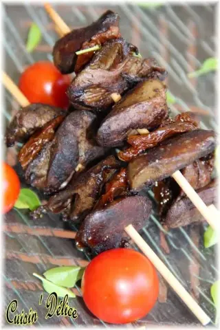 brochettes de cœur🍄