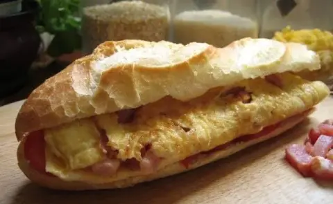 Omelettes (2oeufs)